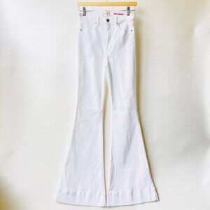 Alice + Olivia Beautiful High Rise Bell jeans, white, Size 25 N60